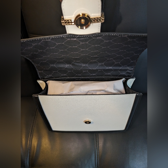 Aldo Black & White Crossbody - Picture 8 of 8